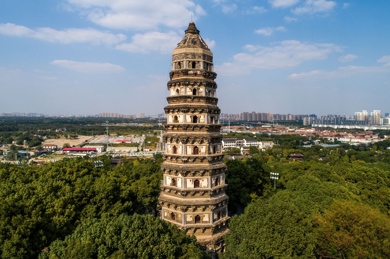 虎丘塔景点图片