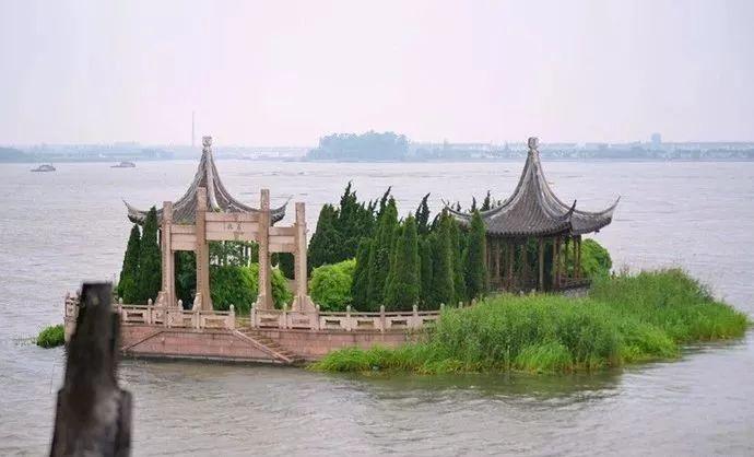 陈妃水冢景点图片