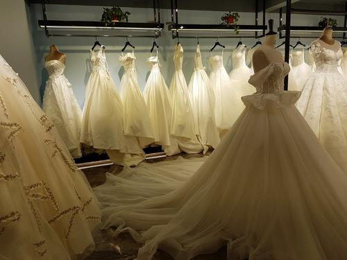 虎丘路婚纱一条街景点图片